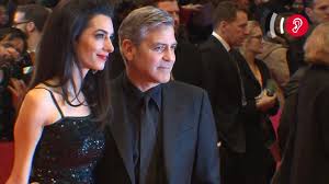 George clooney has called for a boycott of luxury london hotels after the country that owns them george clooney has a word about the scottish weather as he and wife amal attend a charity gala in. George Clooney Das Weihnachtsfest 2020 Stimmt Ihn Traurig