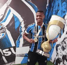 Regardez le profil de joueur de luis orejuela (gremio) sur flashscore.fr. Luis Orejuela Celebro El Campeonato Gauchao Con Gremio Seleccion Colombia Yo Soy Mundial