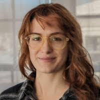 Maggie Hahn's Instagram, Twitter & Facebook