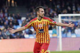 In the current club lecce played 5 seasons, during this time he played 99 matches and scored 48 goals. Buon Compleanno A Marco Mancosu Un Rossoblu Ancora Possibile Calcio Casteddu