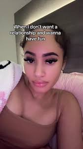 Navigating Unrequited Feelings in Casual Relationships