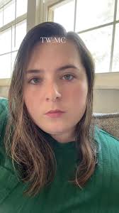 Emily Voss (@emilyvoss0829)