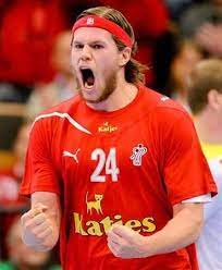 Category:handball players in denmark by club. Mikkel Hansen Dan Nationalmannschaft Beim Jubeln Uber Ein Tor Repinned By Someid De Handball Handball Players Sports Stars