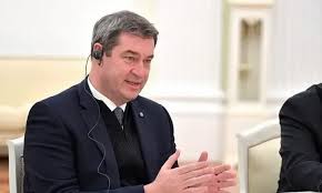 Die uneheliche tochter gloria burda war nicht damit einverstanden, als „vermächtnisnehmerin nur mit einem pflichtteil bedacht zu werden. Corona Hardliner Soder Rechtfertigt Urlaub Von Tochter Im Risikogebiet Telegraph