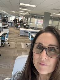 Kendra Hamel's Instagram, Twitter & Facebook