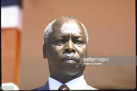 4.220 fotos e imágenes de alta resolución de Daniel Campbell