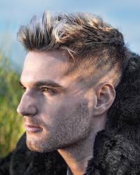 Wavy haircut for short hair. 120 Best Short Hairstyles For Men For 2021