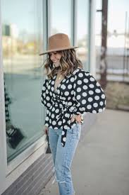 Black And White Polka Dot Top Outfit Best Black And White Polka Dot Pieces To Wear This Spring Fashion Trend Black Fashion Fashion Trend Quotes
