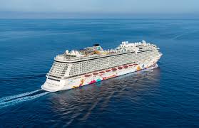 Dream cruise invites you on board the luxurious ms vivaldi of the croisieurope line to sail the waters of the danube. Genting Dream Suspends Sailings Ttr Weekly