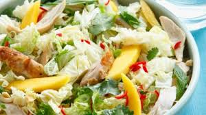 Mettre en avant des produits labellisés de la région dans trois recettes : Avec Ses Salades Mcdo Dupe Les Clients Qui Surveillent Leur Ligne Femme Actuelle Le Mag