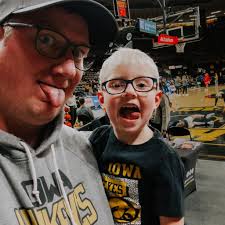 ALDI Frozen Pizza Review and Recommendations