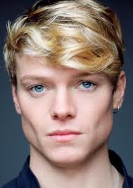 Fan Casting Tom Rhys Harries as Robert Arden in The Magnus Archives