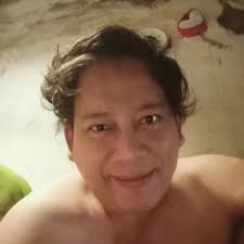 Aku hanya pecundang yg tak sanggup berkata sehingga engkau menjauh 😂😂 • •  Like and share 👍👍 • By: Achmad Lucky Septianto