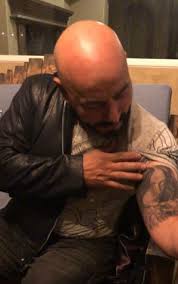 Lupillo rivera demostró que ya dejó atrás su relación con su ex mayeli alonso tapando el tatuaje que estaba dedicado a ella con una rosa. Lupillo Rivera Ultimas Noticias Videos Y Fotos De Lupillo Rivera Univision