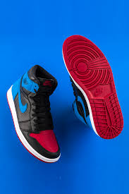 Nike Air Jordan 1 Chicago Mid Black Red White Air Jordan 1 High Og Wmns Unc To Chicago Cd0461 046 2020 In 2020 Jordan Shoes For Men Sneakers Men Fashion Hype Shoes