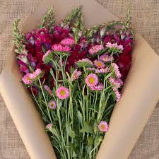 Wondering how to send someone flowers? This New Flower Delivery Service Takes The Ick Factor Out Of Buying Flowers Online Glamour