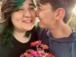 Kayleigh Kalsey and Eric Mudd's Wedding Website