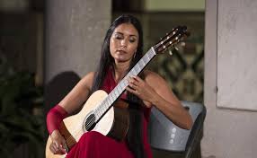 She was the professor of many cuban guitarists including her son isaac nicola and her daughter clara (cuqui) nicola. Isabel Martinez Dulzura Con Un Toque Academico Ideal