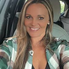 I just ordered wicks from candlescience and they say pre tabbed