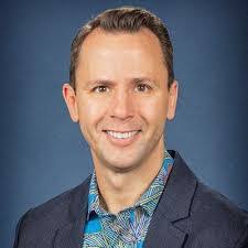 Andrew Shead's Instagram, Twitter & Facebook