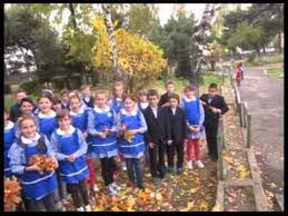 Şcoală, grădiniţă, sala de mese, bazinul de înot şi terenul de fotbal. Noul An De Scoala Youtube
