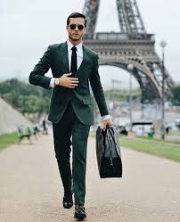 Costume Pour Homme Les Dernieres Tendances En 50 Photos Archzine Fr Costume Homme Costume Homme Vert Costume Homme Mariage