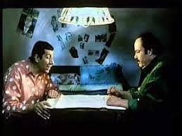 نصة لما قرر يعمل نفسه فاهم من فيلم غبي منه فيه غبي منه فيه Elcinema Forums