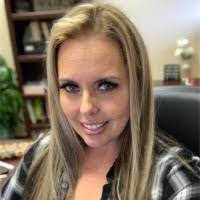 Kina Roberson's Instagram, Twitter & Facebook