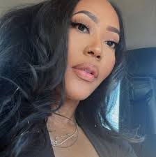 Tara Rigsby's Instagram, Twitter & Facebook