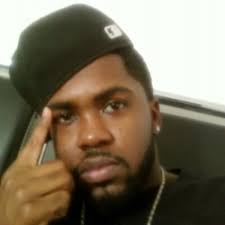 Dwight Lomax (@xamol314)