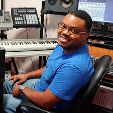 Passenger Profile: Derek Handy