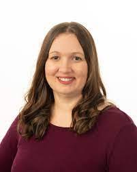 Carolyn Gant's Instagram, Twitter & Facebook