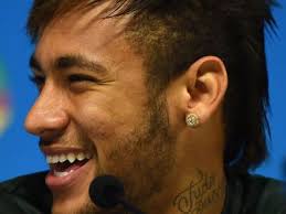 Neymar has over 30 tattoos. Neymar Tattoo Das Bedeuten Seine Tatowierungen