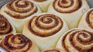 Quick Yeast Cinnamon Rolls Ready In 90 Minutes Chelsweets Recipe In 2021 Cinnamon Recipes Cinnamon Rolls Cinnamon Rolls Recipe