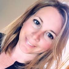 Stephanie Sartor's Instagram, Twitter & Facebook