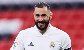 Edad32 del año (19 de diciembre de 1987). Karim Benzema Recalled To France Squad For Euros Despite Impending Trial France The Guardian