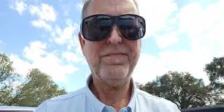 Floral Fridays: Pressing Plants for Botany and Crafting