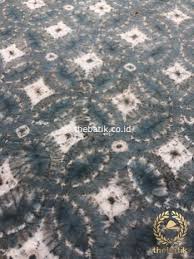 Songket adalah kain tenunan khas melayu. Jual Kain Baju Batik Shibori Bahan Pewarna Alam Indigo Biru Putih Thebatik Co Id