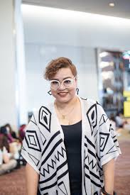 Hairstyles for glasses are an issue that is on the minds of millions of women all over the globe. 12 Best Hairstyles For Glasses Wearers All Things Hair Ph