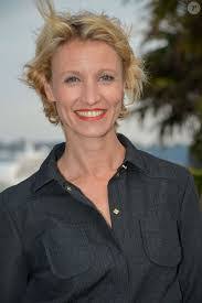 Lauren Macqueen's Instagram, Twitter & Facebook