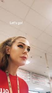 Nina Nieves's Instagram, Twitter & Facebook