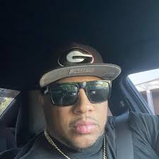 Katu Davis, Georgia Basketball Player (1994-1996)