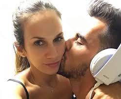 Chi è la fidanzata di Suso? Alis Rodriguez, una 'caliente' spagnola per  l'ala destra del Milan [GALLERY]