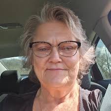 My name is Katrina im 62 years old i would love to meet a good Christian  man my age that would like to go have din̈er coffee or go to the movies