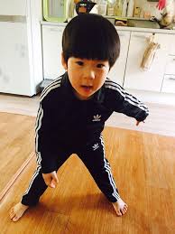 06:17 qm형의 'was' 단콘에 선 크루 보석집(qm,takeone,이현준) 멤버 이현준의 첫 ep 'analog tv' 수록곡, 4번 트랙 star. ì´í˜„ì¤€ Home Facebook