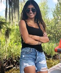 Maybe you would like to learn more about one of these? Stickers De Mia Khalifa Whatsapp Apk Hot And Sexy