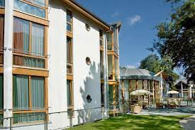 Her parents were originally from latvia, where they had studied classical music before immigrating to berlin. Angebote Haus Sonne Berlin