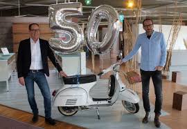 Bahlingen Trends In Der Regio Kuche Shadowline 50 Jahre Maier Kuchen Speziell Zum Jubilaum Entworfen Beim Tag Der Offenen Tur Am 18 Marz Zu Sehen Regiotrends