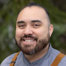 Felipe Castellon's Instagram, Twitter & Facebook