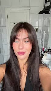 Transformación de cabello con Bea Bravo: Pelo oscuro y rulos sin calor